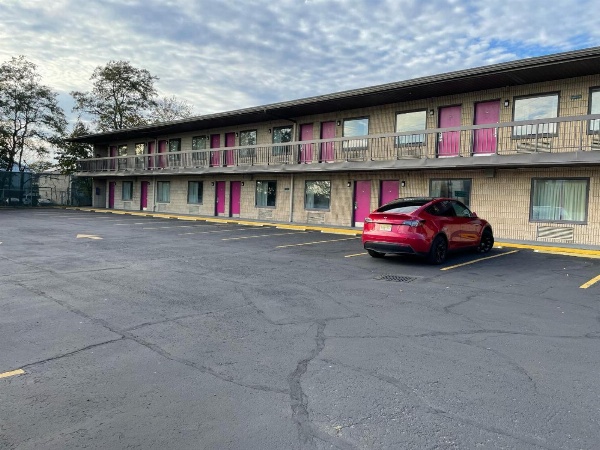 Express Inn-Rahway Main image