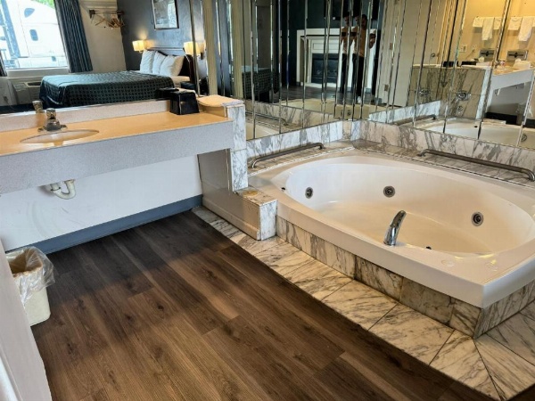 Express Inn-Rahway image 15